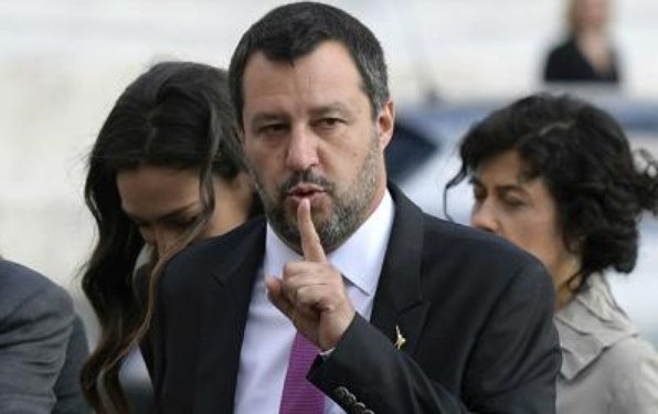 Zero lavoro, zero investimenti, zero crescita. E lui parla a “60 milioni di Italiani come miei figli”