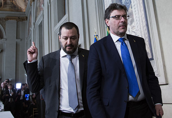 I Minibot, l’analfabetismo economico, i soldi del monopoli e la rabbia di Calenda