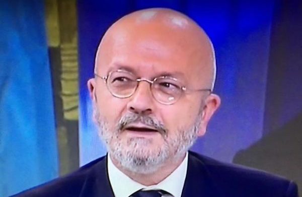 Oscar Giannino: o di come far fuori quel giornalista scomodo che aveva ascolti al di sopra della media della rete