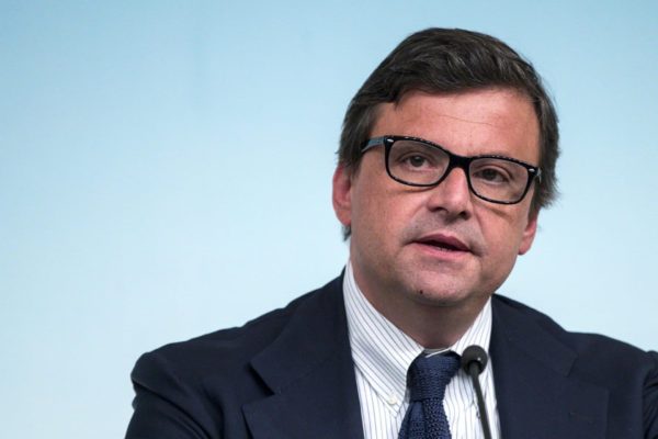 Carlo Calenda: Il Governo si è inceppato, Draghi faccia una proposta indecente