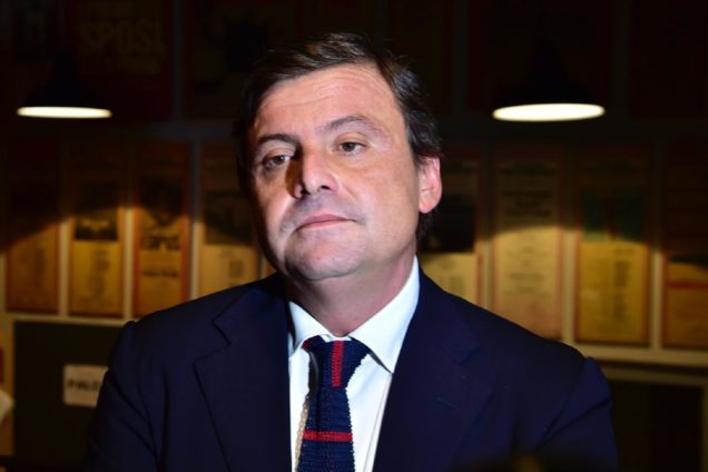 Il sobrio consiglio di Carlo Calenda al PD: “M5S? Al voto subito per farlo sparire”
