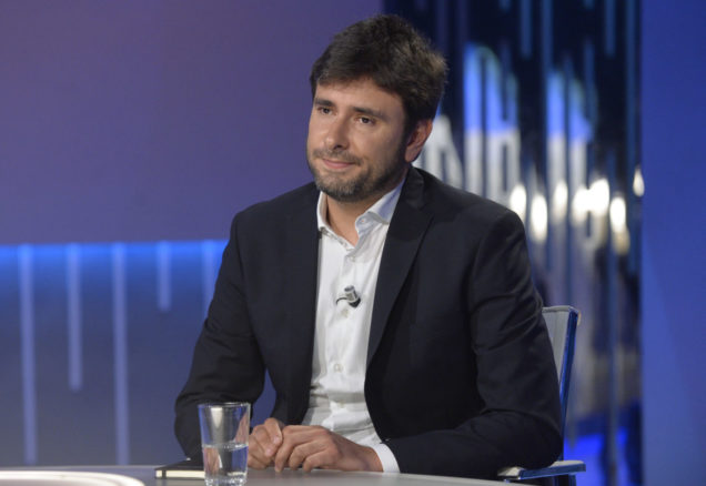 Alessandro Di Battista dice di Salvini che si è “montato la testa”. Se lo dice Di Battista che è un esperto…