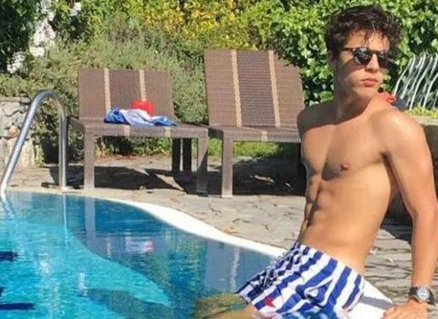 Il figlio di Beppe Grillo, il 19enne Ciro Grillo, indagato per violenza sessuale di gruppo