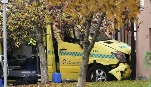 Oslo, ruba un’ambulanza e la lancia sui passanti. Ferito anche un bambino