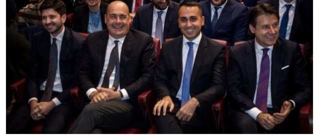 La divertente parata pre-elettorale della coalizione nata morta