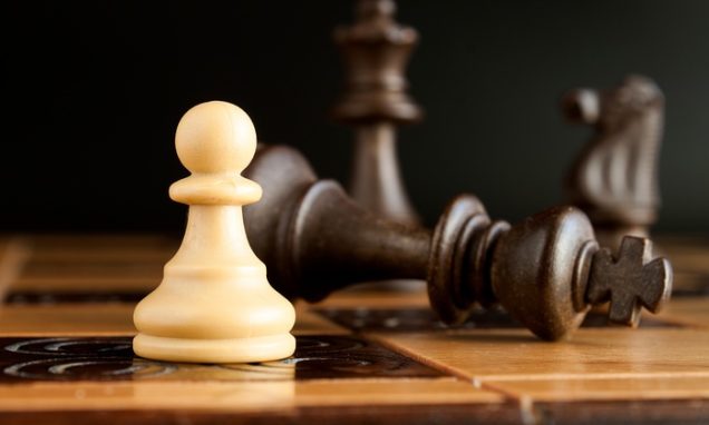 L’Italia sovranista e le menti semplici da nutrire a slogan