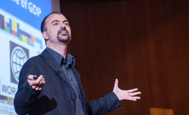 Lorenzo Fioramonti: “Per la scuola non ci sono mai soldi” e si dimette dal Miur. Ma magari c’è dell’altro…