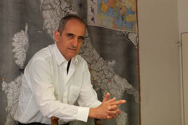 Il degrado della democrazia? Chi non ha peccato scagli la prima pietra