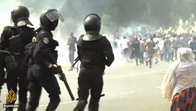 Gambia governement bans protests and silences critical media while former dictator Jammeh seeks to return