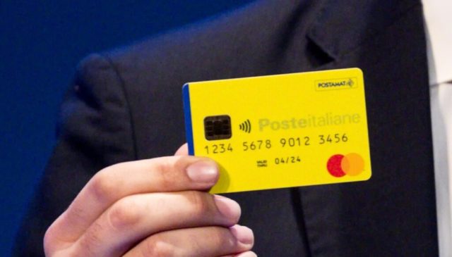 Quello che percepiva il reddito di cittadinanza con 78 auto intestate