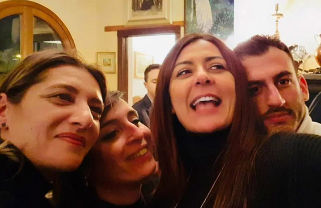 Quelli che festeggiano in sessanta la vittoria della leghista e cosa importano i decreti governativi…