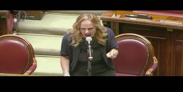 L’abisso comunicativo di Meloni a testimonianza di un’estrema destra che non andrà da nessuna parte se non con Fiore