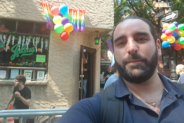 “Tonti, ma non troppo”: Stereofascismo (Faccetta nera remix)