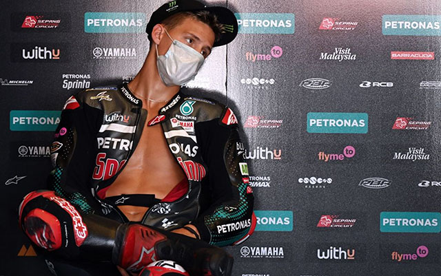 Nel GP di Catalogna vince Quartararo #MotoGP Valentino Rossi cade