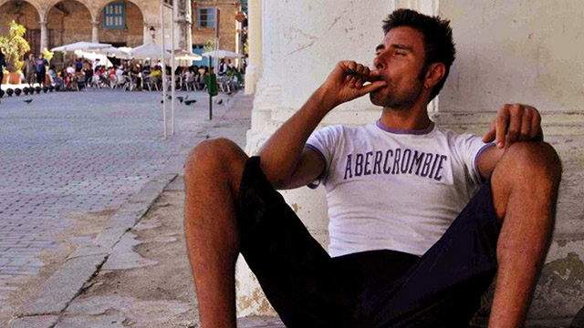 Alessandro Di Battista II, il Ritorno: “L’alleanza col Pd è la morte nera”. E le auto blu erano “il male assoluto”…