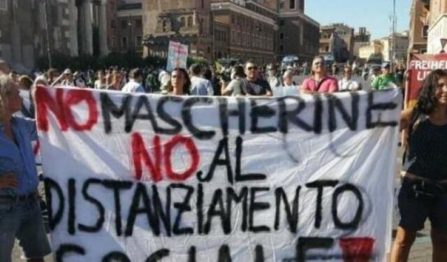 E con il distanziamento dalla stupidità e la mascherina alle idiozie come la mettiamo?