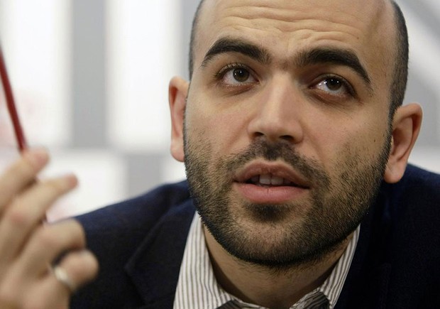 A Verona Fratelli d’Italia e Lega revocano la cittadinanza onoraria a Roberto Saviano