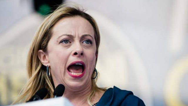 Avendo saputo che gli Italiani non le vogliono Meloni d’Italia non grida più: Elezioni! Elezioni!