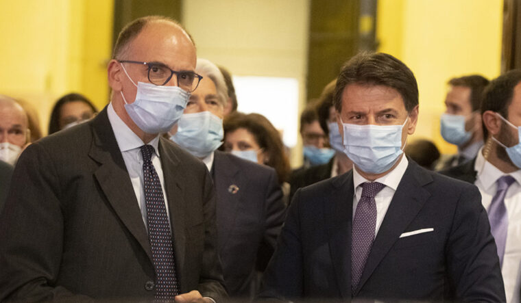 Conte incontra Letta: “Pd interlocutore privilegiato”, poi i giornali passano a parrucchieri e appuntamenti