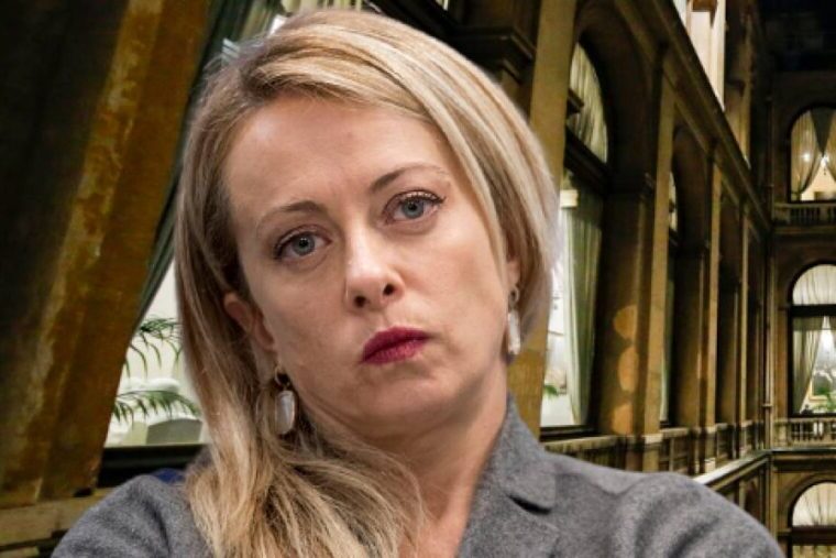 Il contributo di Meloni contro il Covid è “un fondo di un miliardo di euro per i danni da vaccino”