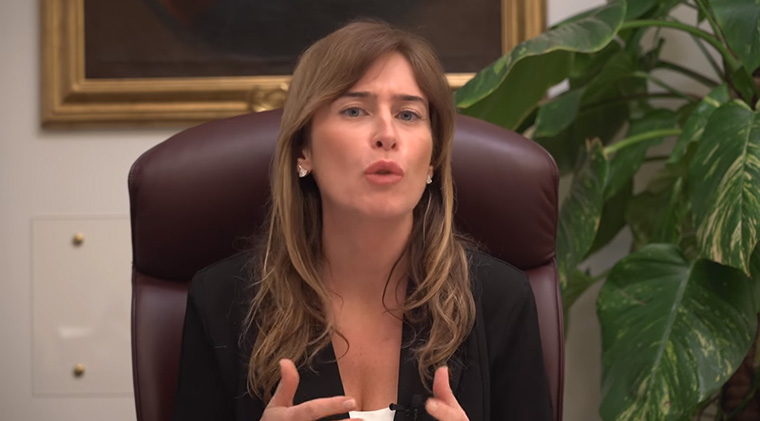Maria Elena Boschi contro Beppe Grillo: “Video vergognoso”