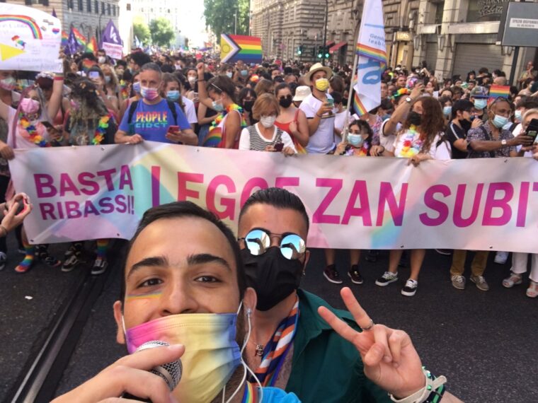 Centomila e centomila ai Gay Pride 2021 in attesa del Ddl Zan: ¡El Pueblo Unido!