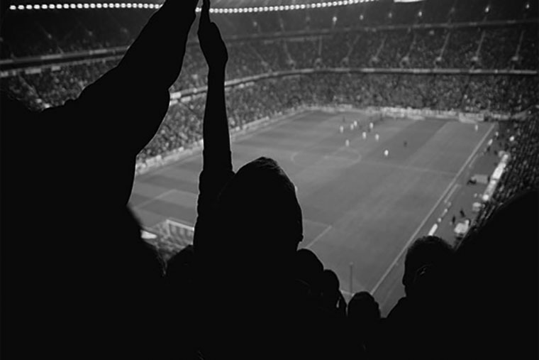 Maschiacci italiani, o della disperata necessità di essere branco