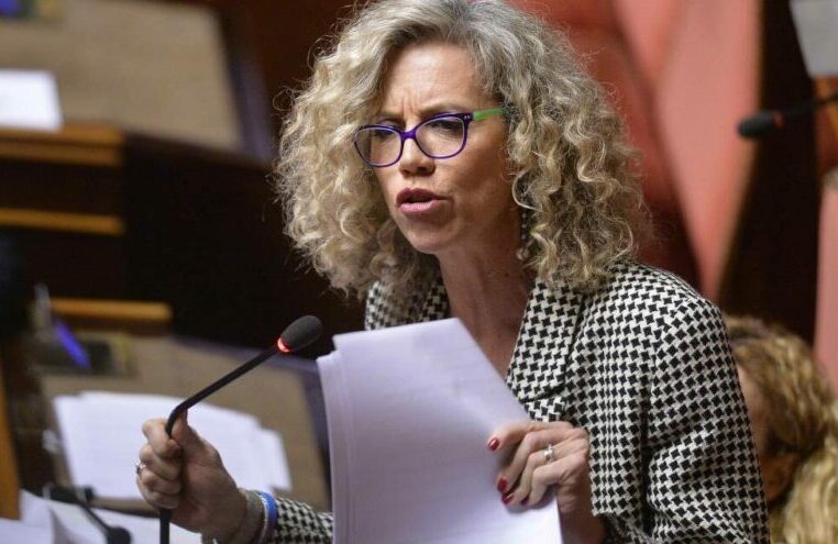Monica Cirinnà: “Sul Ddl Zan Renzi fa scivolare l’Italia verso i sovranisti di Orbán”