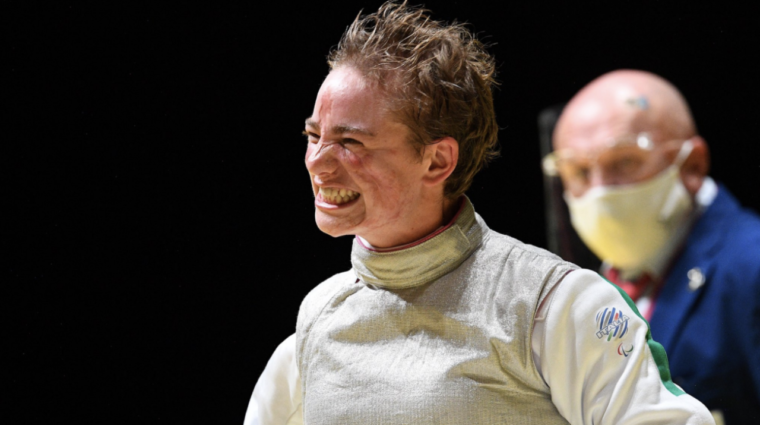 Paralimpiadi Tokyo 2020, Bebe Vio conquista l’oro nel fioretto