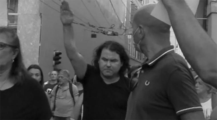 Sondaggio SWG: dice “No” al Green pass il 59% di chi si dice di destra “pura”, e l’8% di chi si dice di sinistra