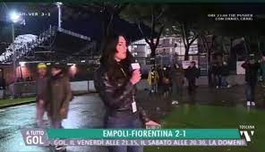 Toccava il c… alla cronista, rideva e toccava, davvero un “maschio-omone”….