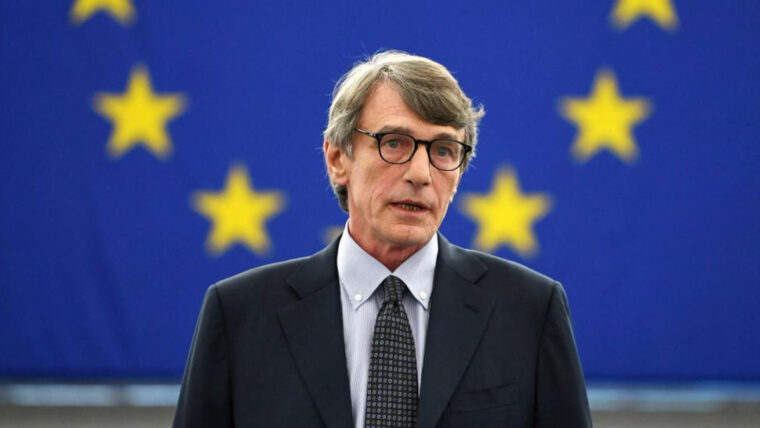 Alla presenza di Mattarella e Von der Leyen funerali di Stato per David Sassoli officiati dal cardinale Zuppi