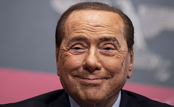 Quasi 220 mila firme per la petizione: “Berlusconi al Quirinale? No grazie”