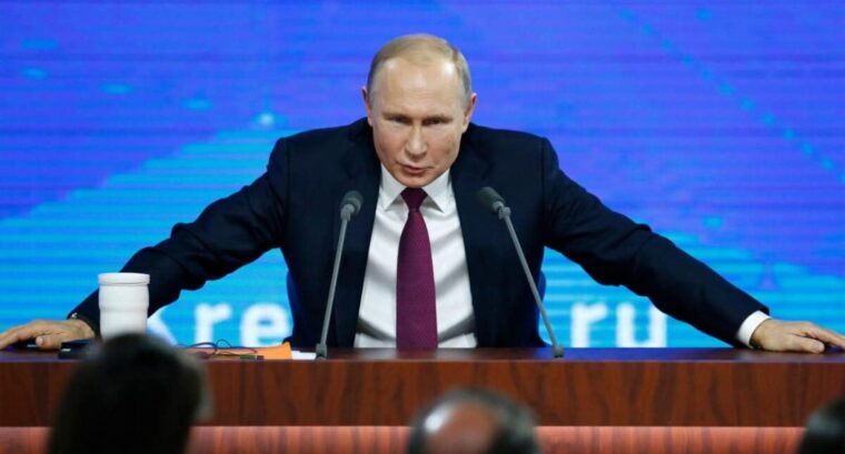 Vladimir Putin: “Diritto di colpire i paesi che forniscono armi a Kiev”