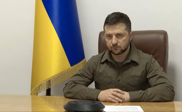 Zelensky: “Donbass completamente distrutto, un inferno”