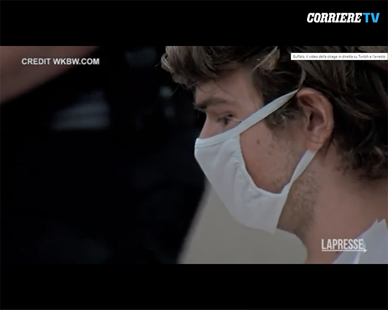 Ecco un altro 18enne suprematista bianco che fa strage in un supermercato