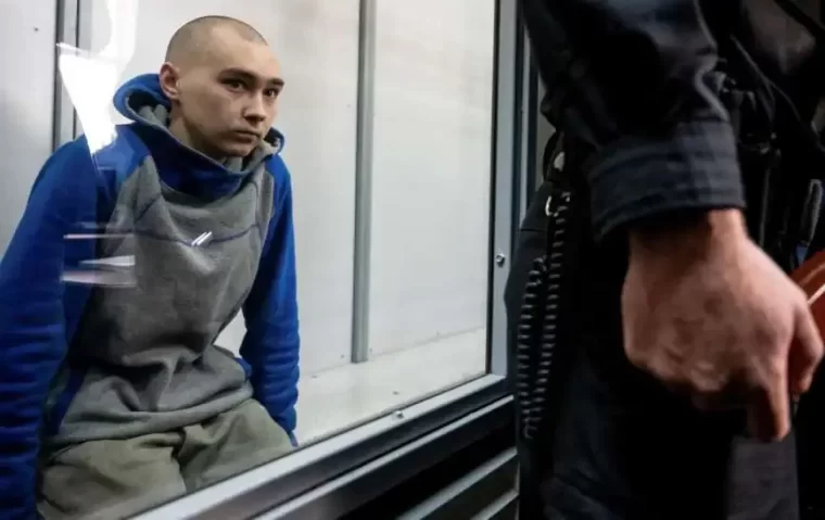 Ucraina. Ergastolo per crimini di guerra a soldato russo 21enne