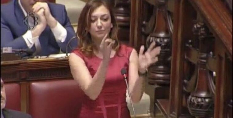 La Sorella d’Italia e la realtà che non c’è. Contro lo “Ius Scholae” avanti tutta