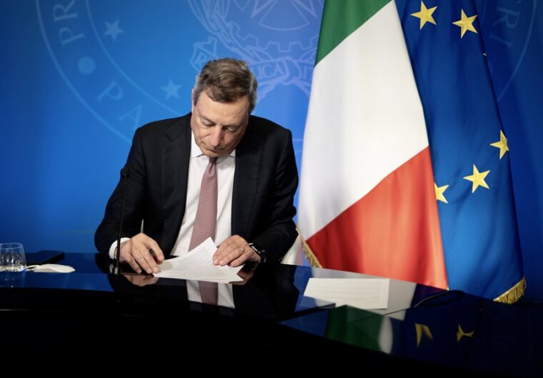Draghi. “Ricostruire il patto di maggioranza”. I 5stelle non apprezzano
