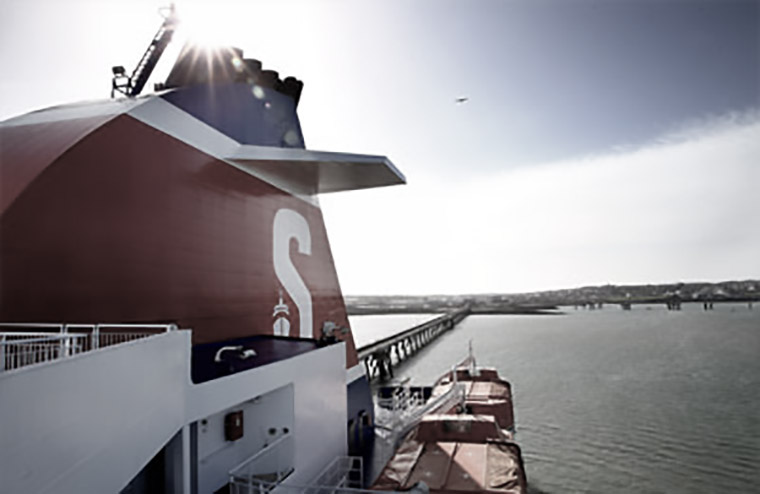 Svezia, in fiamme traghetto con 300 persone a bordo