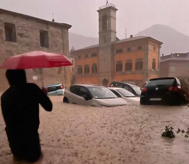 Un tremendo temporale si abbatte sulle Marche. Ci sono vittime e dispersi