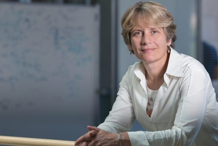 La “pruderie” di Repubblica sull’orientamento sessuale della premio Nobel