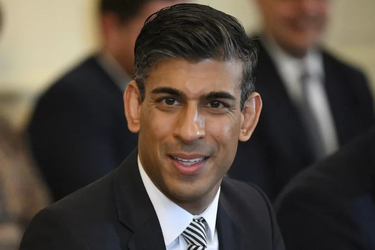Rishi Sunak è il nuovo leader dei Conservatori inglesi e sarà il nuovo primo ministro britannico