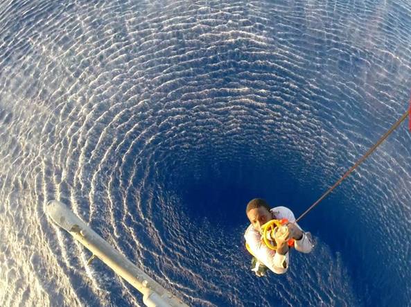 Nuovo naufragio al largo della Tunisia, 10 morti e 30 dispersi