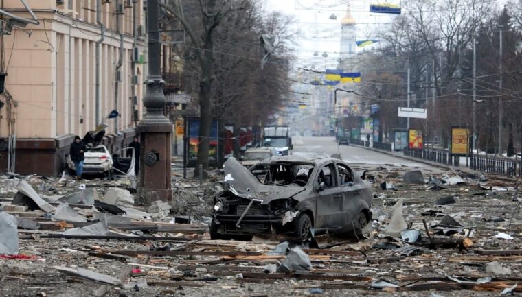Bombardamenti russi su Kiev e Odessa