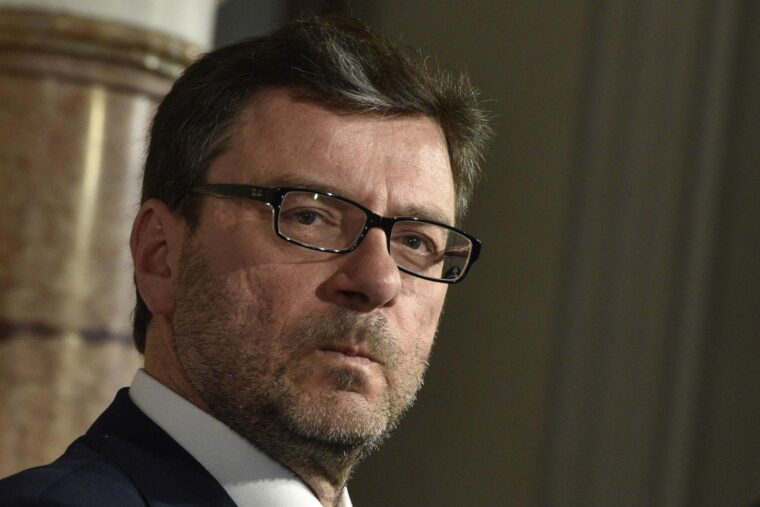 Dopo tre anni che lo gestisce il ministro Giorgetti scopre che il “superbonus” è un disastro