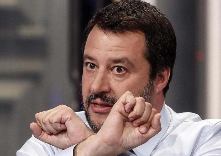 Il ministro Salvini commenta l’addio di Fazio alla Rai. L’uomo politico Salvini si commenta da sé