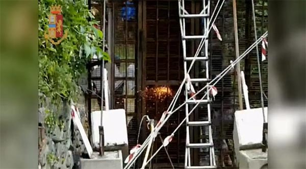 La Digos esegue otto misure cautelari