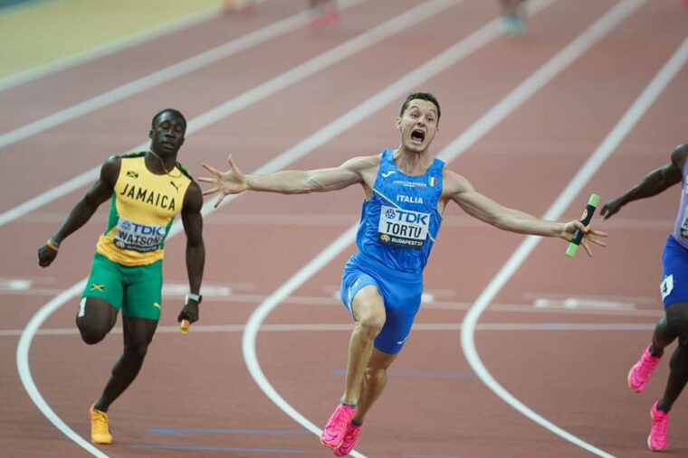 Italia della 4×100 uomini è argento con 37″62!!! Quarte le ragazze con 42″49!!!