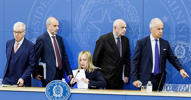 Decreto Caivano. Guarda guarda della stretta sull’accesso ai siti porno non c’è traccia